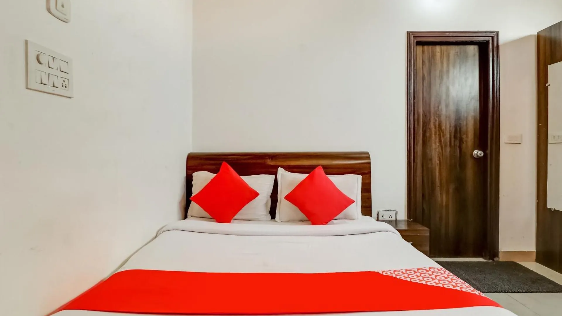Hotel O Paradise Residency Gurgaon