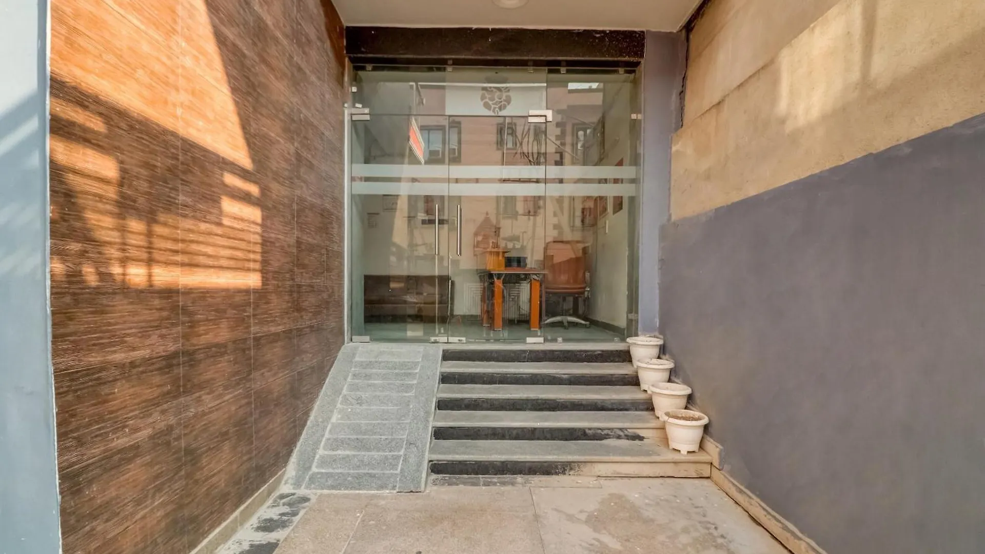 Hotel O Paradise Residency Gurgaon