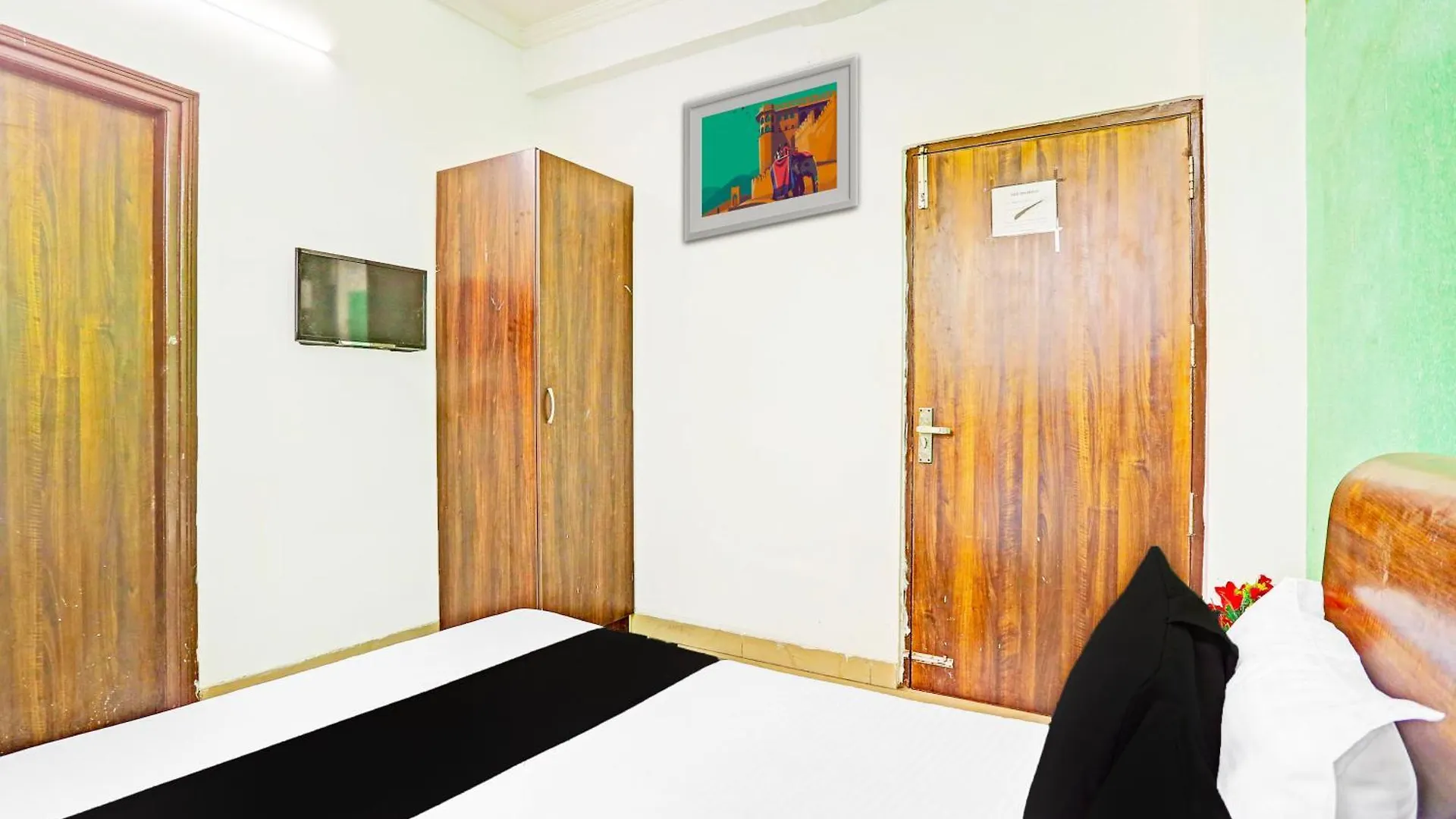 Hotel O Paradise Residency Gurgaon