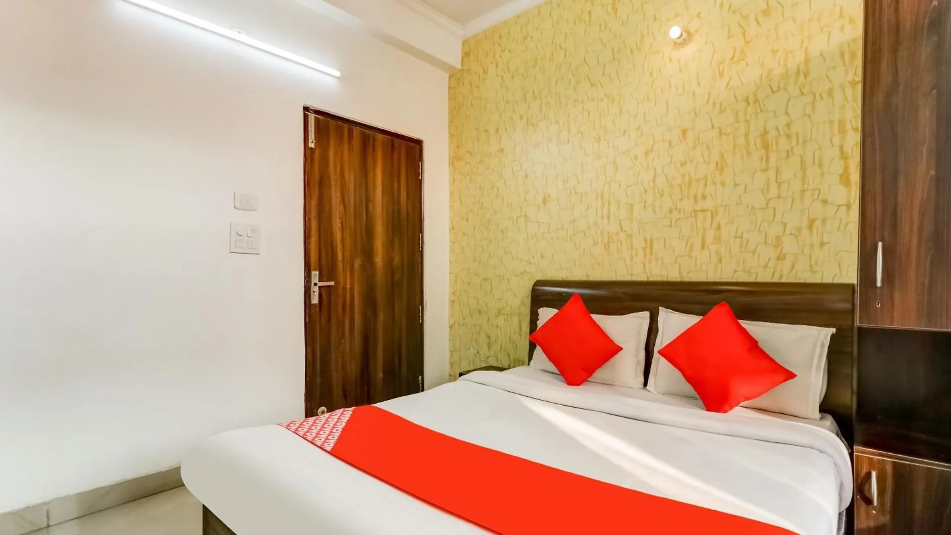 Hotel O Paradise Residency Gurgaon