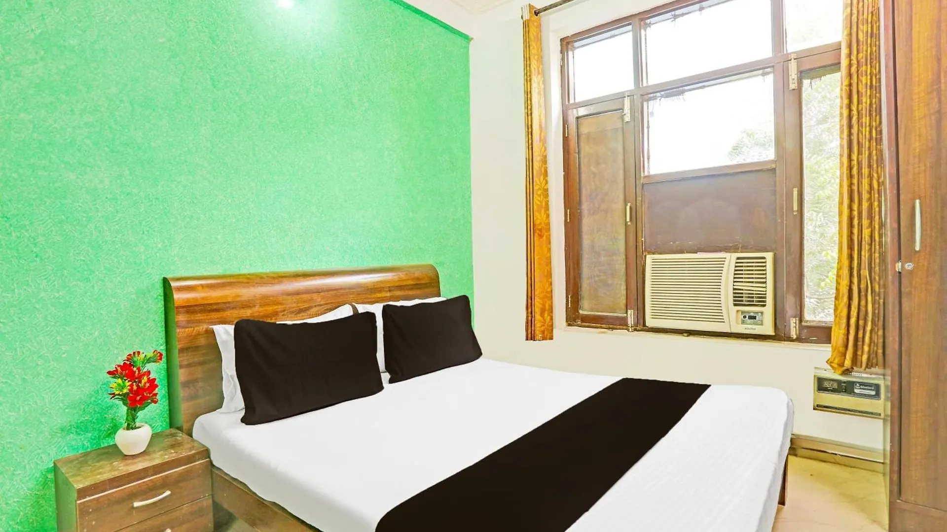 Hotel O Paradise Residency Gurgaon 3*,  India
